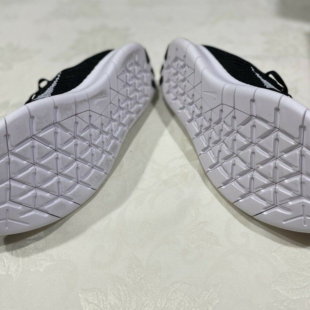 Mint Condition NIKE Flyknit Free RN Black White Mens 13 US 47.5 EUR 12 UK - Picture 5 of 5